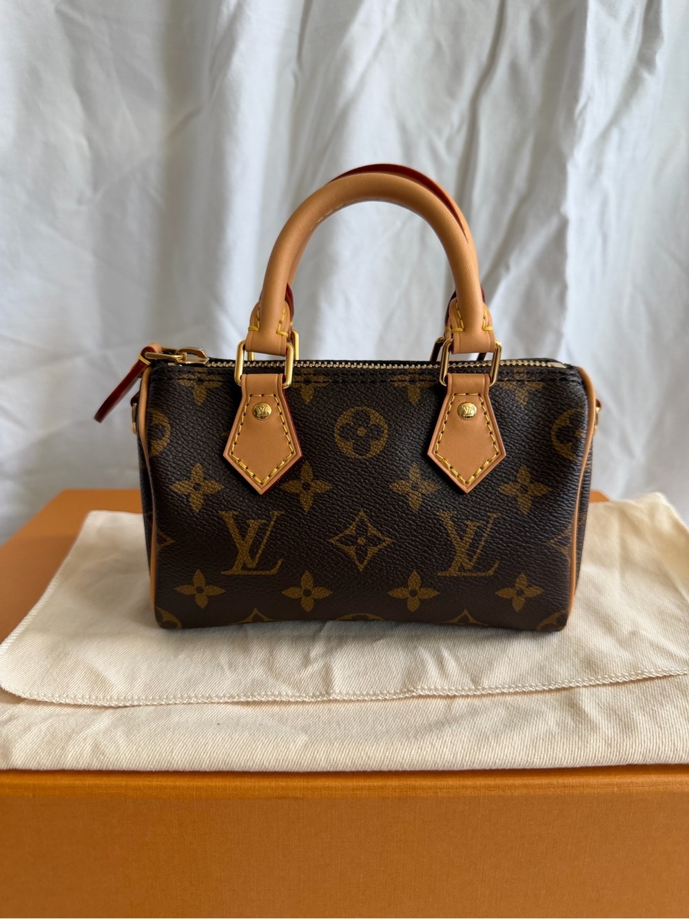 ❌SOLD❌ Louis Vuitton Monogram Nano Speedy Handbag with Vachetta Trim - Picture 3 of 13